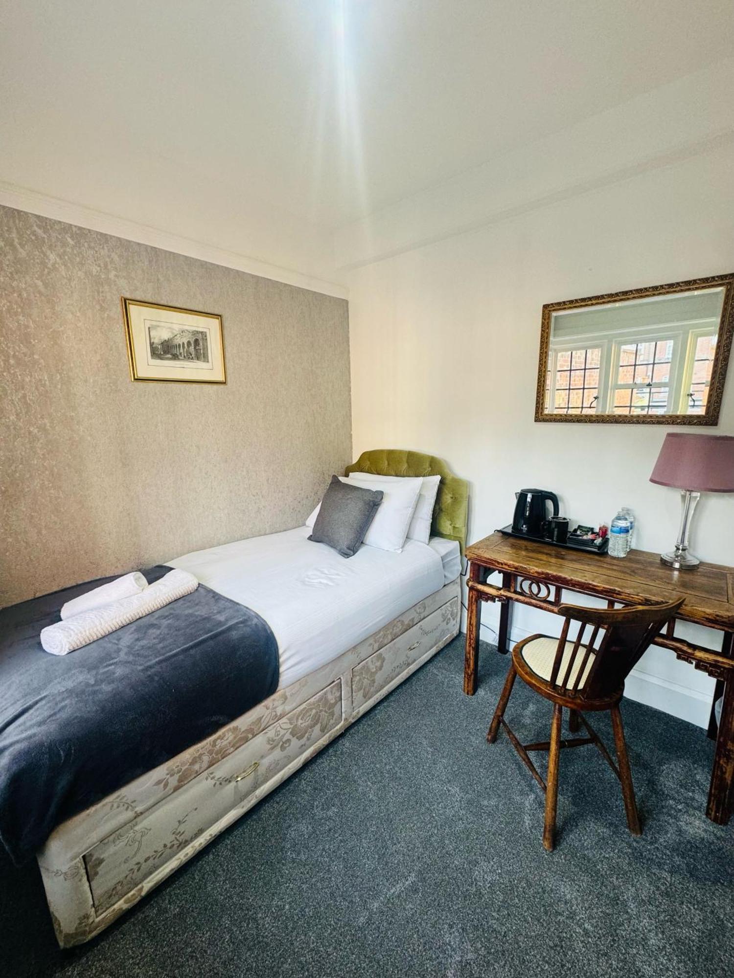 Juniper Berry Hotel Саутхамптън Екстериор снимка