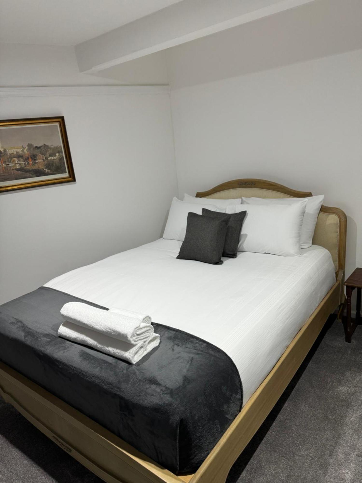 Juniper Berry Hotel Саутхамптън Екстериор снимка